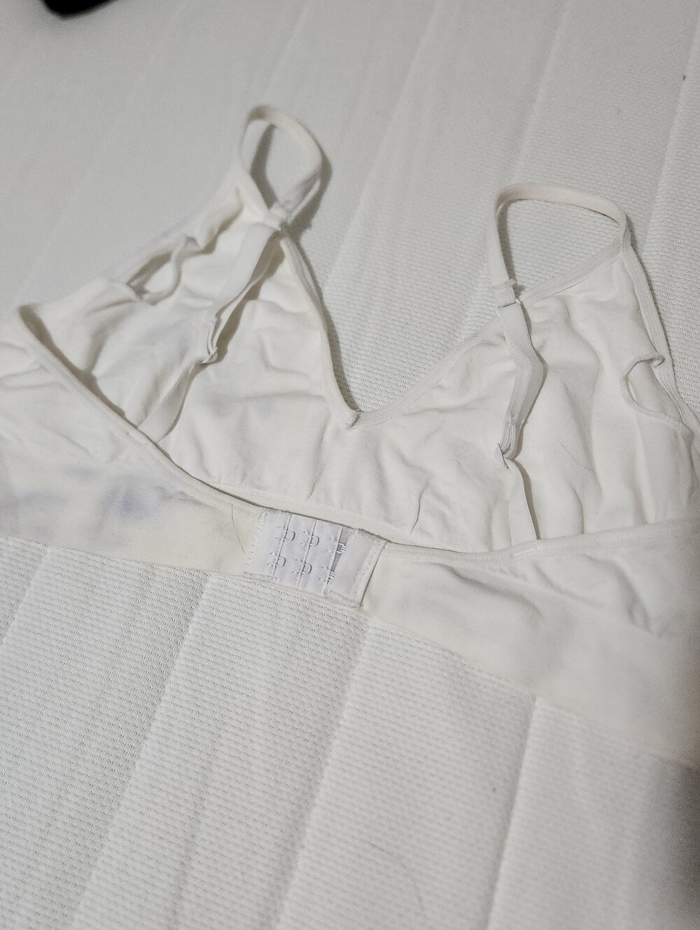 2 Soft Bralettes - Picture 5 of 7
